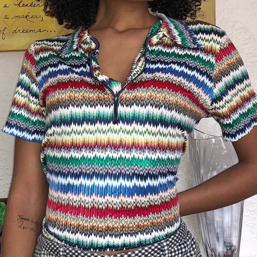 💋SOLD💋Multicolored Half Zip Top - Picture 4 of 5